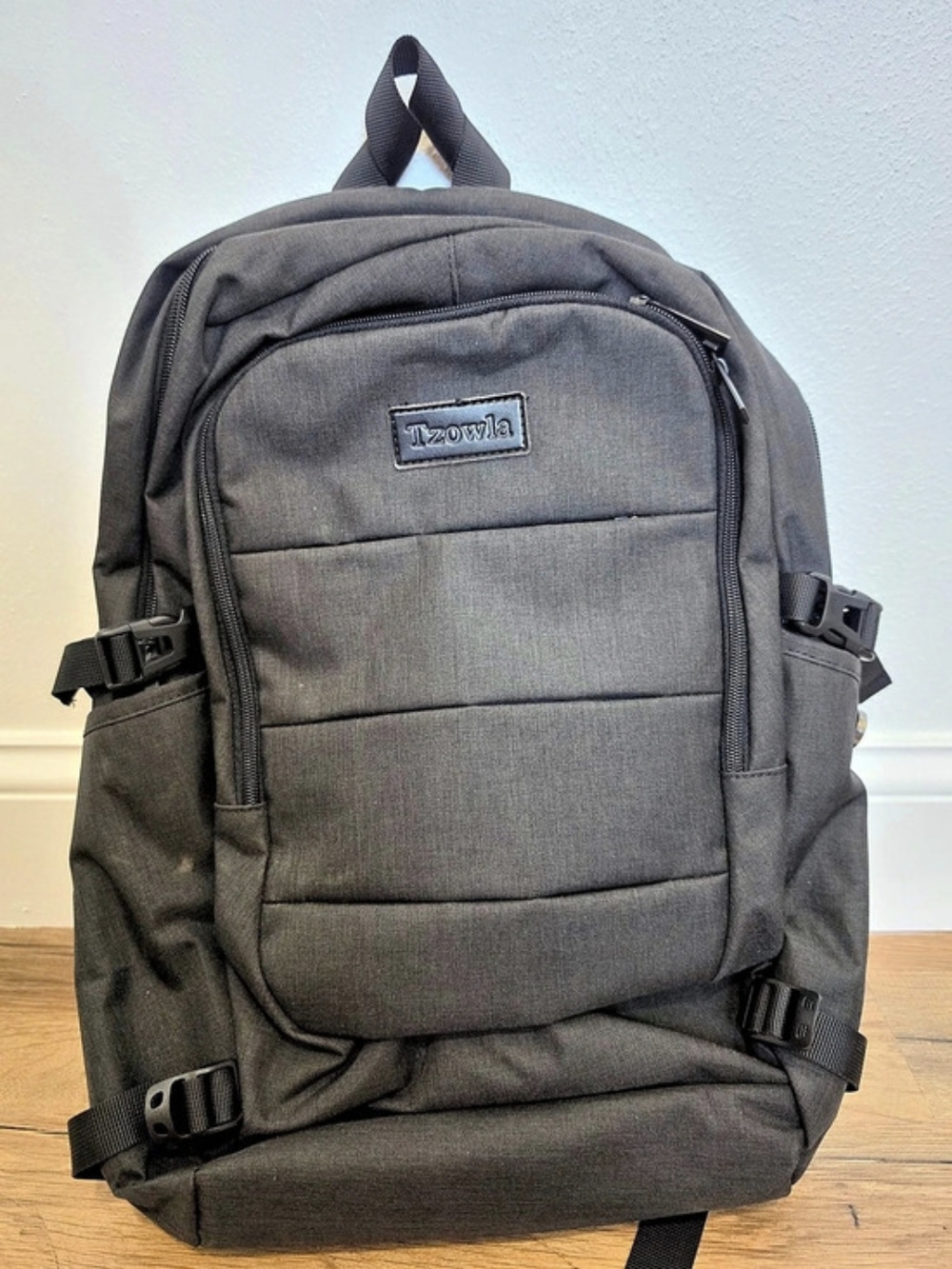 Tzowla Black Backpack